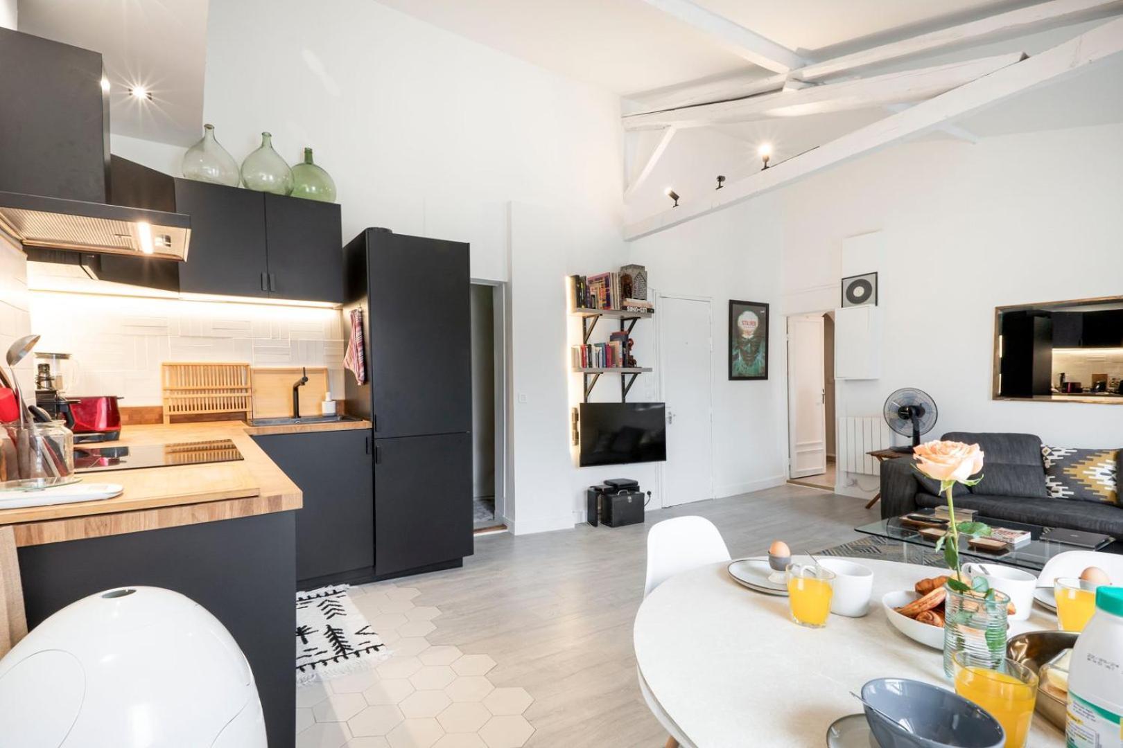 Appartement Vue Magnifique Sur Le Sacre Coeur. Parijs